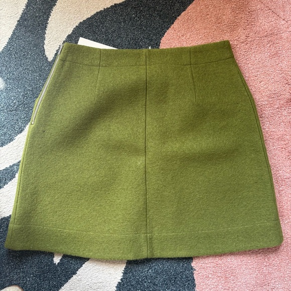 NWT COS Olive Green Wool Mini Skirt with Pockets - Picture 2 of 3